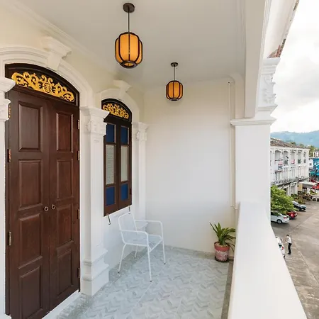 Botan Boutique Hotel Patong Exterior photo